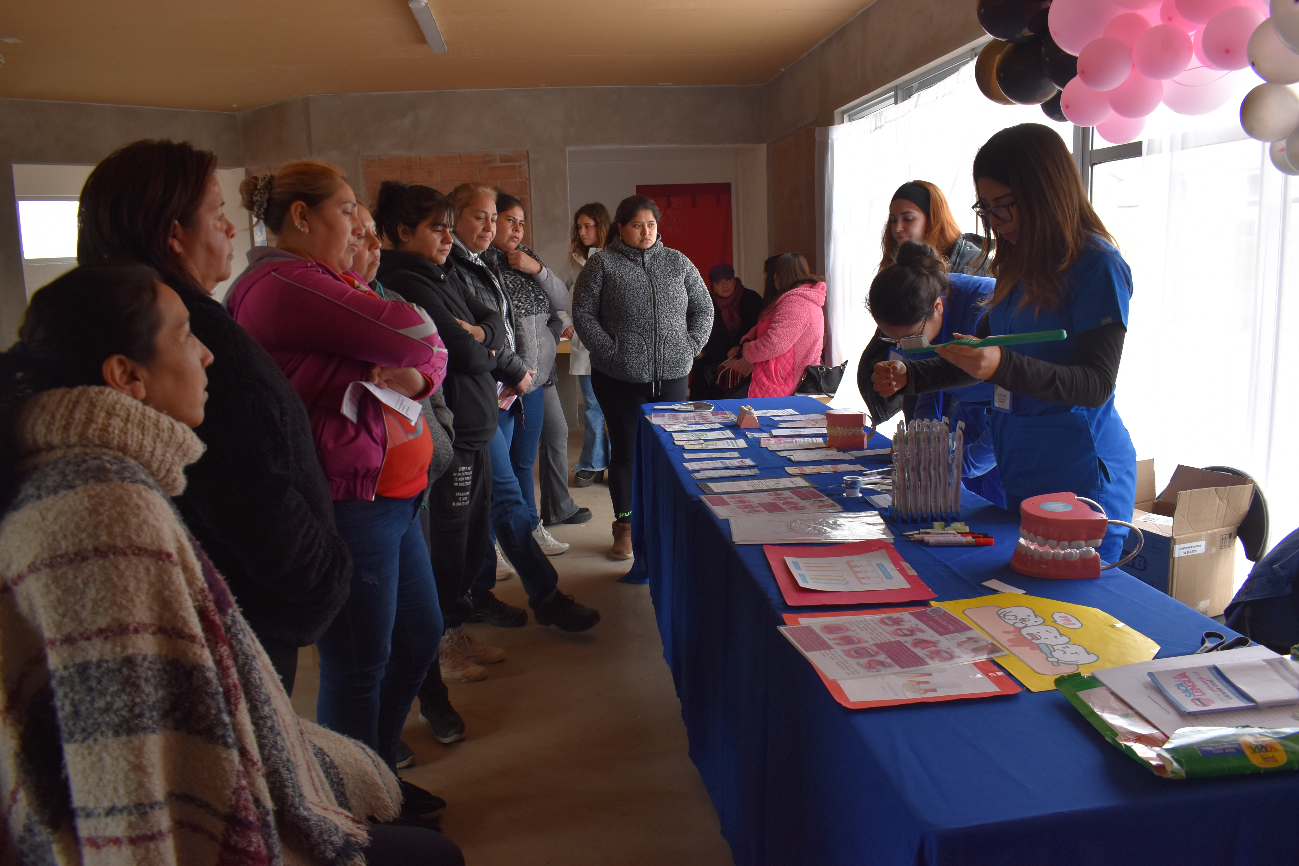 Municipio promueve entre las mujeres la  educación en kinesiología y odontología